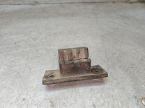 Отбойник крышки багажника 42IE6M Kia Sorento купить в магазине запчастей бу