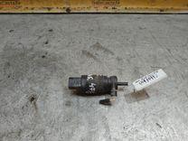 Насос (моторчик) омывателя стекла HI2KD3 Volkswagen Passat