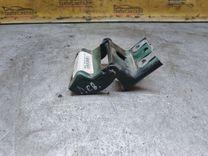 Петля крышки багажника 4P8M5W Chrysler Voyager undefined