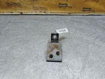 Петля двери задней правой 2XIC0I Volkswagen Golf купить