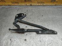 Петля крышки багажника 2ZJ7PU Audi 100