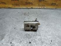 Замок двери передней левой IZW2GA Audi 80