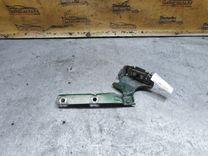 Петля капота левая 68PGH3 Fiat Punto купить на авторазборке