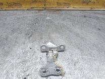 Петля двери передней левой 8UAI20 Volvo S40 - Фото 3