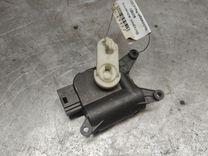 Моторчик заслонки печки 9BXN9V Volkswagen Passat - Фото 2