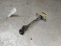 Ограничитель открывания двери задней NVY956 Toyota Yaris Verso купить в магазине запчастей бу