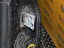 Петля двери задней левой YIC352 Volkswagen Golf купить