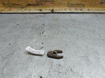 Скоба (кронштейн) крепления форсунки AE07L0 Renault Laguna