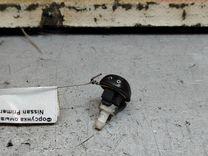 Форсунка омывателя I07YGY Nissan Primera - Фото 1