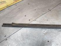 Молдинг стекла двери задней правой наружный ZD1KYF Mazda Premacy купить на авторазборке