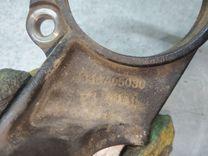 Кронштейн полуоси BK3KP4 Toyota Avensis купить с доставкой