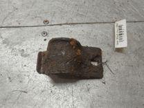 Крепление втулки стабилизатора MDF029 Peugeot 306