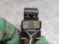 Кнопка стеклоподъемника заднего правого CHJEPV Toyota Avensis купить на авторазборке