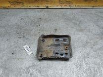 Кронштейн усилителя бампера переднего (Домик) XHNSQR Audi 100 купить