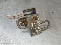 Петля двери задней левой 48346L Volkswagen Passat