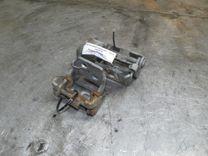 Петля двери передней правой 4ZNA9M Peugeot 207