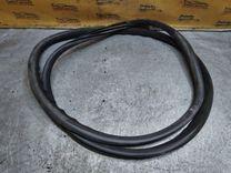 Уплотнитель двери передней правой 4ZR2AA Volvo XC70