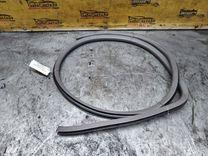 Уплотнитель двери передней правой 2H1KXO Subaru Forester