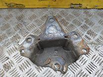 Кронштейн крепления балки подвески 4UY3CJ Renault Laguna - Фото 4