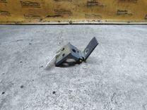 Петля двери передней левой 86XK44 Peugeot 607