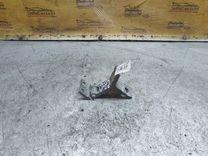 Петля двери задней правой 5L0SEJ Audi 80 - Фото 1