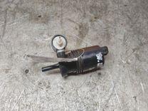 Насос (моторчик) омывателя стекла 1RVHQR Nissan Note - Фото 2