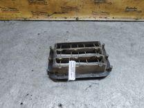 Решетка вентиляции кузова UXNX8E Mitsubishi Carisma купить