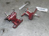 Петля крышки багажника 9U8T7M Volkswagen Passat