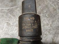 Насос (моторчик) омывателя стекла ND1H81 Volkswagen Passat купить на авторазборке