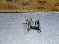 Петля двери передней правой 6PMBL3 Volkswagen Golf