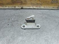 Петля крышки багажника P8R1G8 Toyota Corolla Verso - Фото 3