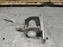 Петля крышки багажника YKS81L Peugeot 206 - Фото 1