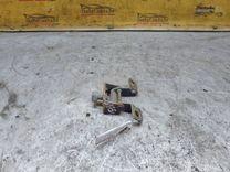 Петля крышки багажника S4JDDL Nissan Micra купить на авторазборке