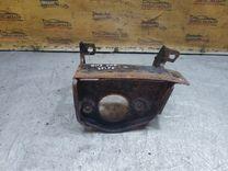 Кронштейн КПП UMQMOS Peugeot 605 - Фото 3