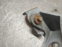 Петля двери передней левой UBMAOJ Ford Fusion undefined