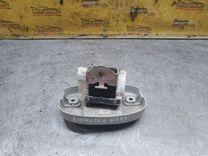 Ремень безопасности задний центральный XZ0U62 Skoda Roomster купить в магазине запчастей бу