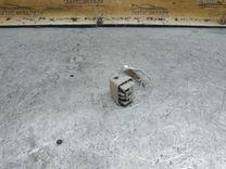 Крепление (крючок) солнцезащитного козырька 8TM0GY Mercedes A W168 - Фото 3