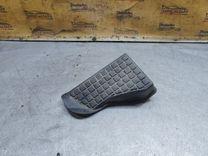 Опорная площадка для ноги 3JL3C0 Toyota Avensis