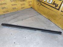 Молдинг стекла двери задней левой внутренний 4Q4D07 Volkswagen Passat купить с доставкой