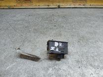 Кнопка стеклоподъемника заднего правого T8Y5X4 Opel Zafira купить