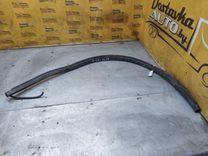 Уплотнитель капота 51M5G1 Citroen Xsara