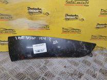 Ус под фару левый 10QPPI Toyota Yaris Verso