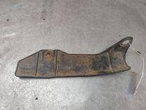 Брызговик G5Q63E Toyota Yaris Verso купить с доставкой