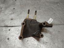 Кронштейн двигателя H7BQEB Mitsubishi Carisma