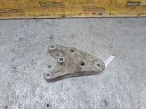 Кронштейн двигателя G8A9XO Skoda Fabia