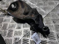 Кронштейн двигателя D81MI4 Mazda MPV