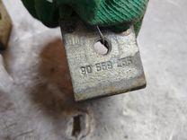 Петля крышки багажника 76N90M Opel Zafira купить в магазине запчастей бу