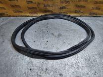 Уплотнитель двери передней правой J3KBJ3 Opel Zafira