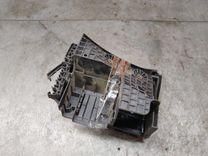 Короб предохранителей WT6KM0 Volkswagen Passat купить в магазине запчастей бу