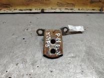 Петля двери передней левой R6FF06 Nissan Primera - Фото 2